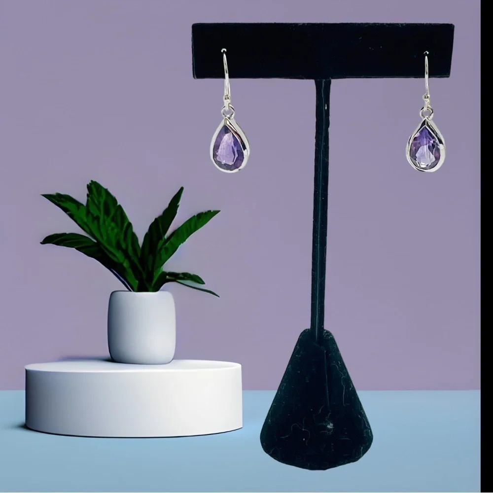 NEW Sterling‎ silver teardrop earrings with amethyst stones